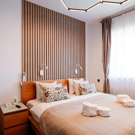 Апартаменти Park View Бухарест